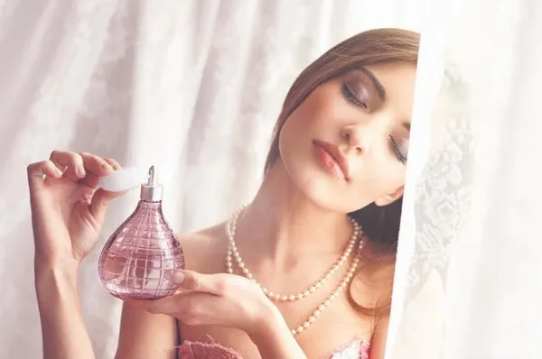 İstanbul’da 24 bin şişe sahte parfüm ele geçirildi: Sahte parfüm nasıl anlaşılır?-2