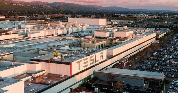 ABD’deki Tesla fabrikasında koronavirüs şoku! Elon Musk açılmasını istemişti...