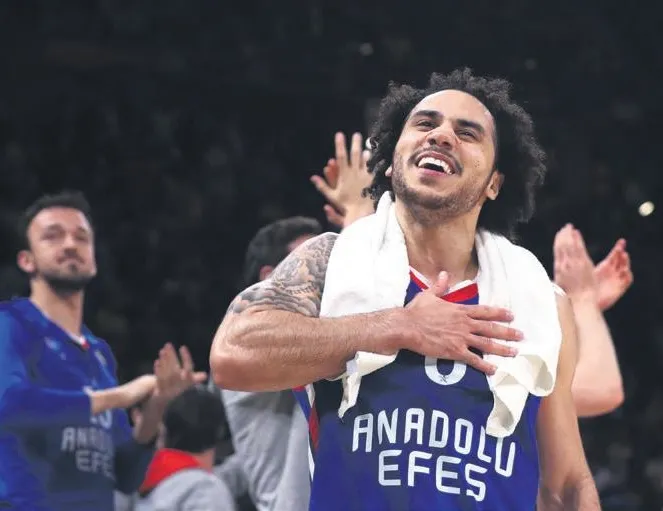 Larkin’e rekor sözleşme