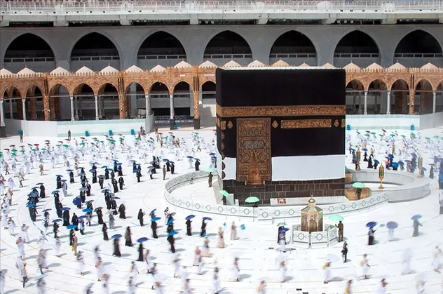 Suudi Arabistan'dan flaş umre kararı