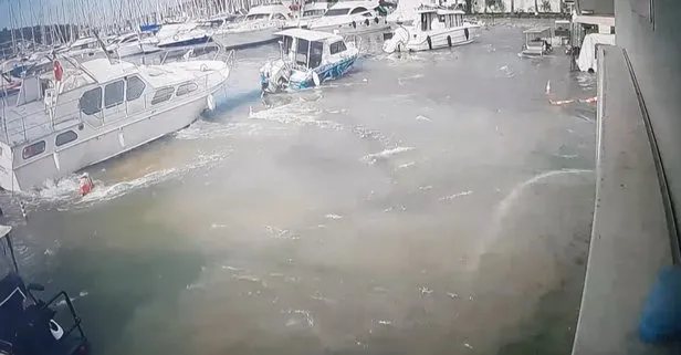 İzmir Sığacık’taki tsunaminin en net görüntüsü ortaya çıktı! Deniz yükseldi, sular önüne kattığını böyle sürükledi...