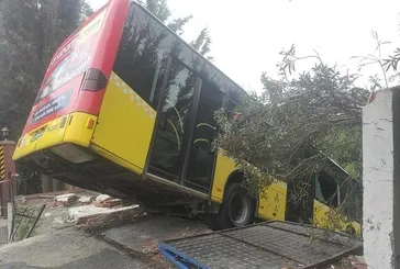 Üsküdar’da İETT kazası!