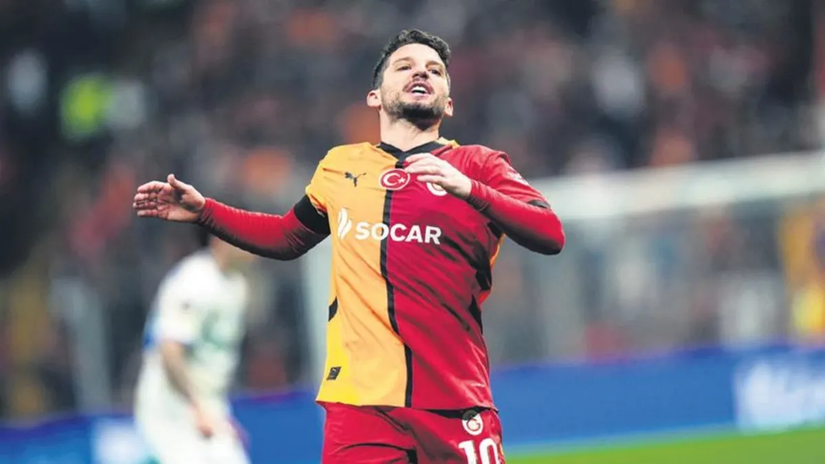 Mertens "Helal olsun" dedirtti: Türkiye'deki evsizlere yardımda bulundu