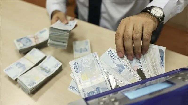 Asgari ücrete enflasyon ayarı! 4 formül masada: Yeni oranlarla zamlı 2024 Ocak maaşı ne kadar olacak?-3