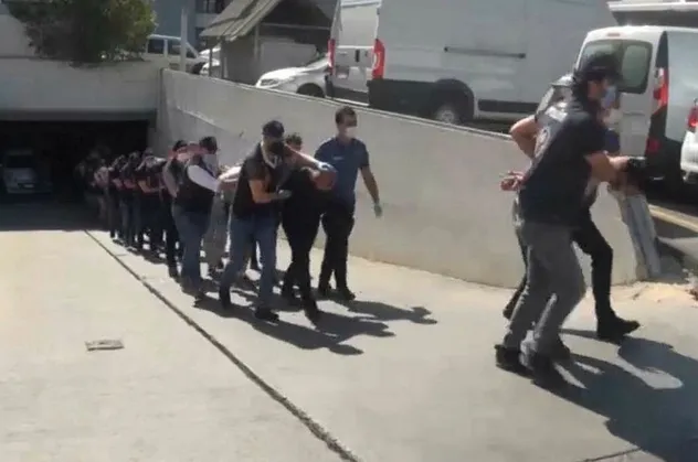 Son dakika: İstanbul merkezli 18 ilde sanal bahisçilere operasyon! Çok sayıda gözaltı var