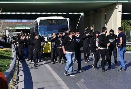 Beşiktaş taraftarı Kadıköy’e geldi