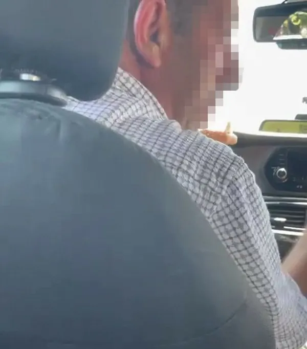 istanbulda-taksici-skandali-uyanik-sofor-300-liralik-yola-bin-tl-istedi-yolcular-duyduklari-teklifle-deliye-do-1689494068208.jpg İstanbul'da taksici skandalı! Uyanık şoför 300 liralık yola bin TL istedi: Yolcular duydukları teklifle deliye döndü-3