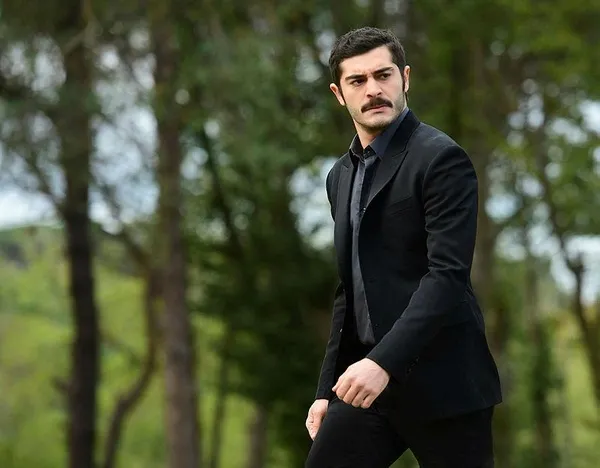 İlk bölümü ile Atv’de ekrana gelen Maraşlı tam not aldı! Burak Deniz ile Alina Boz’a övgüler yağdı-5