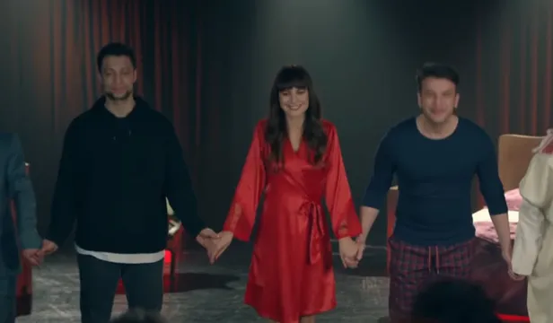 seyircisini-isyan-ettiriyor-star-tv-ipleri-kopardi-yeni-sezon-onayi-icin-planlar-sarpa-saracak-eylul-sonrasi-meger-1615920694892.jpg Seyircisini isyan ettiriyor Star TV ipleri kopardı! Yeni sezon onayı için planlar sarpa saracak! Eylül sonrası meğer...-3
