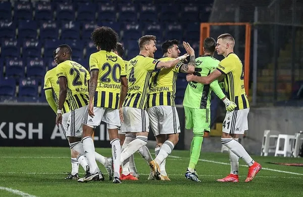 Şampiyonluk Fener'i! Beşiktaş ve Galatasaray puan kaybetti: Fenerbahçe havaya girdi - 3