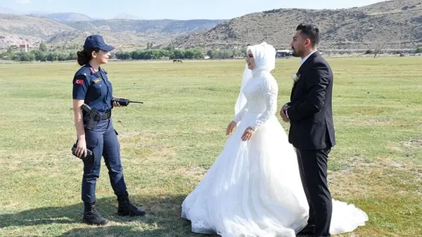 gorenler-saskinliklarini-gizleyemiyor-nevsehir-ve-kayseride-iki-komsu-ilce-iki-kadin-tegmene-emanet-1627022272819.jpg Görenler şaşkınlıklarını gizleyemiyor! Nevşehir ve Kayseri'de iki komşu ilçe iki kadın teğmene emanet-5