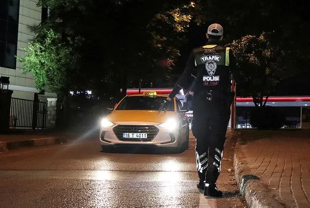 Bursa'da 450 polisin katılımıyla "Dinamit-2" uygulaması yapıldı: Aranan 5 kişi yakalandı-2
