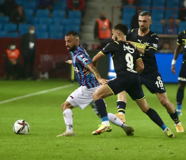 son-dakika-trabzonspor-paylasti-abdullah-avcinin-fenerbahce-galibiyetini-getiren-konusmasi-1634563237468.jpg SON DAKİKA: Trabzonspor paylaştı! Abdullah Avcı'nın Fenerbahçe galibiyetini getiren konuşması-5