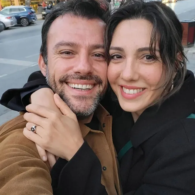 Başka Bir Gün'ün Tuna'sı Berkay Ateş'in büyük aşkı Filenin Sultanları’ndan çıktı! Ezgi Mola’nın partneri bakın kiminle sevgili... - 9