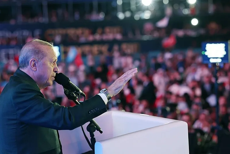 ankarada-tarihi-konusma-baskan-erdogan-mesaji-verdi-acin-yollari-buyuk-turkiye-cumhuriyeti-geliyor-1786736607219.jpeg Ankara'da tarihi konuşma! Başkan Erdoğan mesajı verdi: Açın yolları 'Büyük Türkiye Cumhuriyeti' geliyor!-3