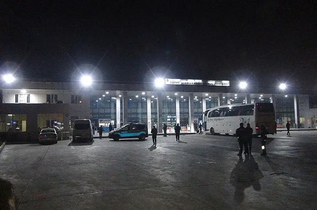 Mersin otogarında el bombası paniği! Ekipler alarma geçti