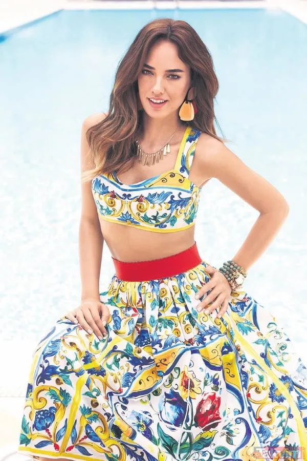 Ünlü oyuncu Seda Bakan doğumdan sonraki fit görüntüsüyle dikkat çekti! O görüntünün sırrı ortaya çıktı... - 1