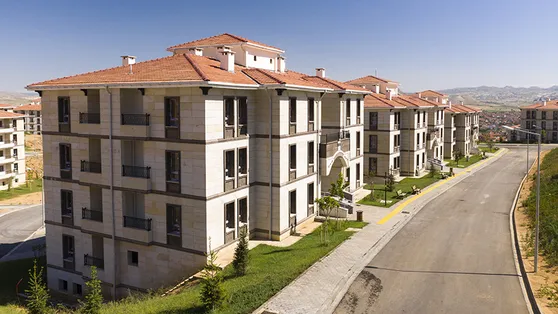 TOKİ Muğla kurası bugün mü, ertelendi mi? 6 bin 417 konut için yeni tarih belli oldu