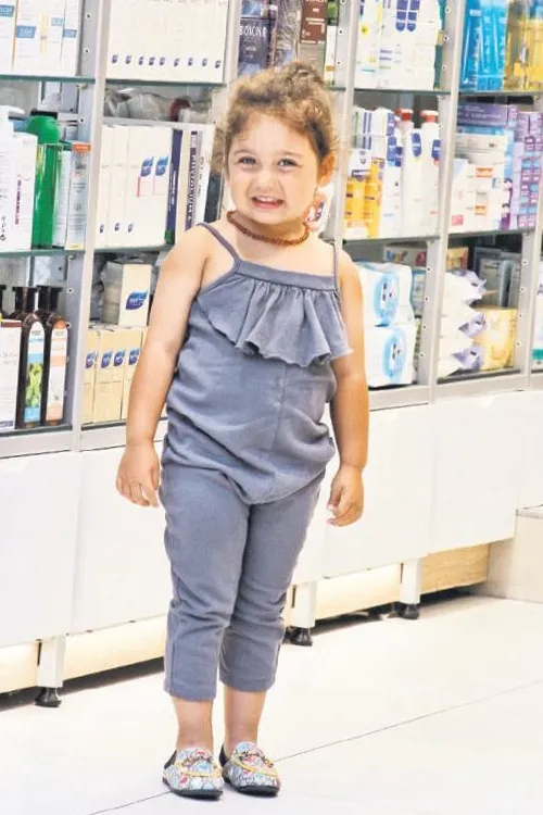 Popçu Berkay'ın minik kızı Arya objektifi sevdi-3