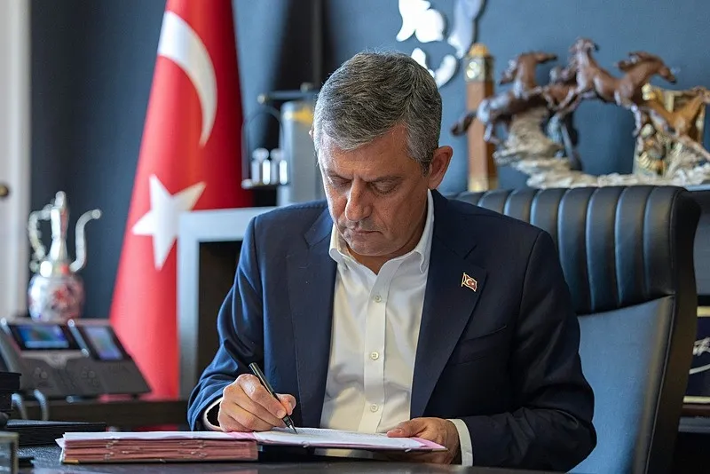 Yeni Parti adımı! Özgür Özel CHP'den istifa etti | Logosu ortaya çıktı-2