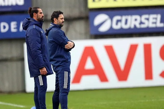 Volkan Demirel'den dev derbi öncesi Galatasaray taraftarını kızdıracak sözler: 11 adam toplasak yine biz kazanırız