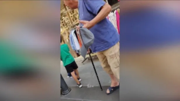 28-subat-artiklari-yine-sahnede-pendikte-yasli-adam-carsafli-kadinlara-hedef-aldi-bu-kadar-kapanmanizin-bir-an-1694100119508.jpeg 28 Şubat artıkları yine sahnede! Pendik’te yaşlı adam çarşaflı kadınlara hedef aldı: Bu kadar kapanmanızın bir anlamı var mı?-4