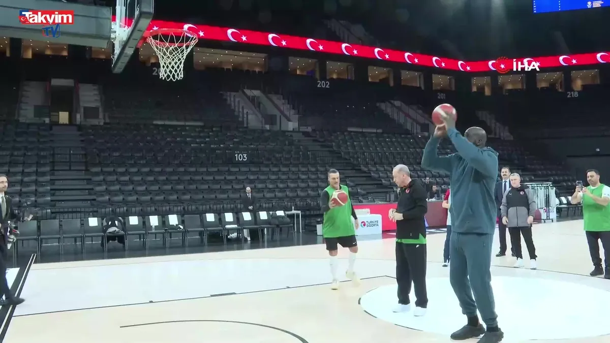 Başkan Erdoğan ile Shaquille O’Neal'ın atış düellosu kamerada!