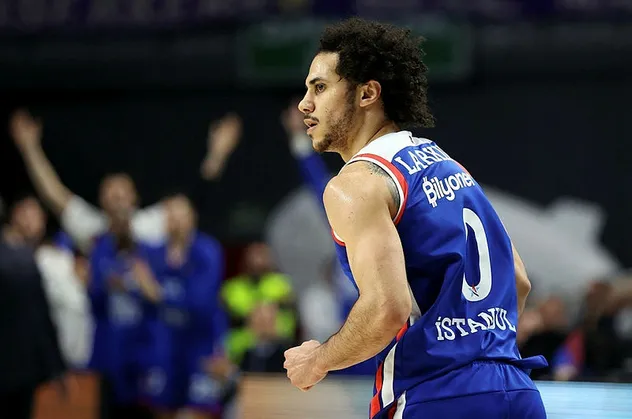 Shane Larkin Euroleague'de sezonun MVP'si ödülüne aday