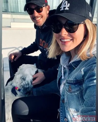 hadise nin agzi kulaklarinda hadise yi