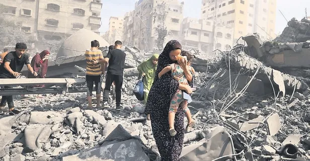 Dünya soykırımcıları lanetliyor...