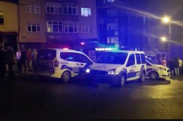 İstanbul'da koca dehşeti! Tartıştığı eşi ve oğluna ateş açtı...