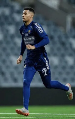 Son dakika transfer haberleri... Galatasaray'dan yakın takip! Isak Hien'ı izlemesi için scout ekip!