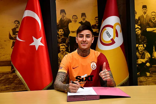 1648641608625.jpg Galatasaray'ın kayıp yıldızı Erick Pulgar milli takım formasıyla ortaya çıktı-4