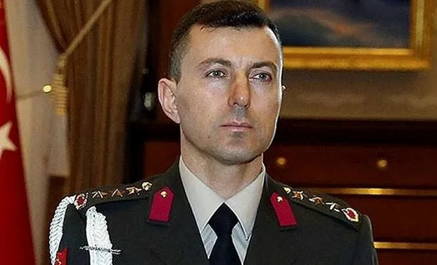 FETÖ’cü Başyaver Ali Yazıcı Başkan Erdoğan’ın uçağındaki gazetecileri tehdit etmiş!