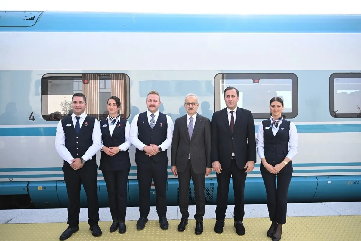 cerkezkoy-kapikule-demiryolu-hatti-aciliyor-1791466060596.jpg Başkan Erdoğan Çerkezköy-Kapıkule Demiryolu Hattı'nı hizmete açıyor: 3 il daha hızlı tren ağına dahil olacak-5