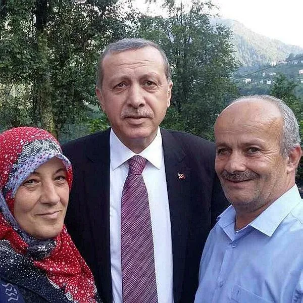 baba-ocagi-guneysudaki-akrabalari-baskan-erdogani-anlatti-dunya-lideri-oldu-mutevaziligini-korudu-1688182349810.jpeg