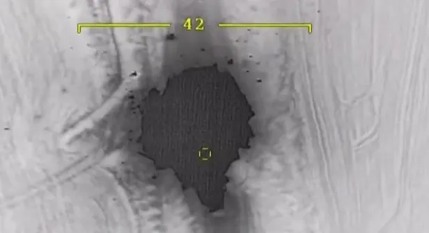 Son dakika: Azerbaycan, Ermenistan'dan Gence intikamını böyle aldı! İşte cephe hattından yeni görüntüler-2