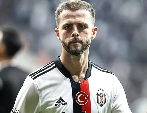 İspanyol basınından Boşnak yıldızla ilgili flaş bir iddia geldi: Pjanic Barcelona'ya dönebilir-6