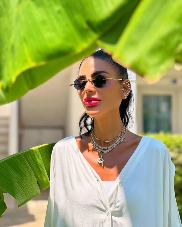 sureyya-yalcina-kalan-16-milyar-dolarlik-mirasa-ne-oldu-ilk-kez-konustu-sosyete-dunyasi-bu-olayla-calkalaniyor-1698734269155.jpg Süreyya Yalçın’a kalan 1.6 milyar dolarlık mirasa ne oldu? İlk kez konuştu! Sosyete dünyası bu olayla çalkalanıyor...-7