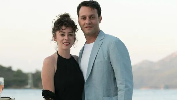 Önce bebek sonra evet: Demet Evgar ile Levent Babataş ile dün Rumelihisarı'ndaki evinde nikah masasına oturdu-3