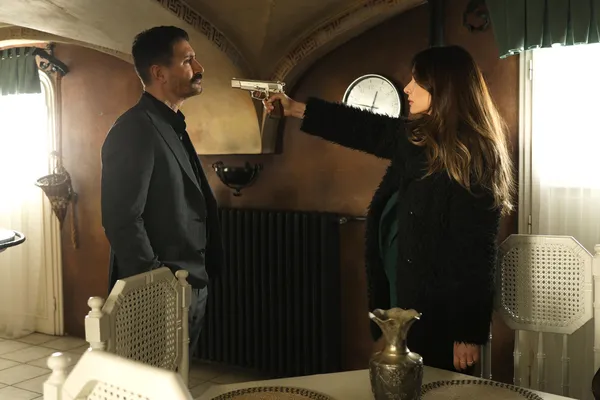 yalniz-kurt-ugur-mumcu-dosyasini-aciyor-yalniz-kurt-11-bolum-fragmani-yayinlandi-oldurulmekten-gercekten-korkm-1648849724830.jpg Yalnız Kurt Uğur Mumcu dosyasını açıyor! Yalnız Kurt 11. bölüm fragmanı yayınlandı: “Öldürülmekten gerçekten korkmuyor musunuz”-3