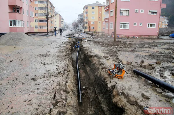 Selin yıktığı Kastamonu Bozkurt 6 ayda şantiyeye döndü! Yaza yetiştirilmeye çalışılıyor - 24