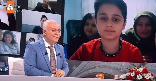 nihat-hatipoglu-kimdir-kac-yasinda-nereli-nihat-hatipoglunun-esi-kim-kac-cocugu-var-1634483641394.jpg Nihat Hatipoğlu kimdir? Kaç yaşında? Nereli? Nihat Hatipoğlu'nun eşi kim? Kaç çocuğu var?-3