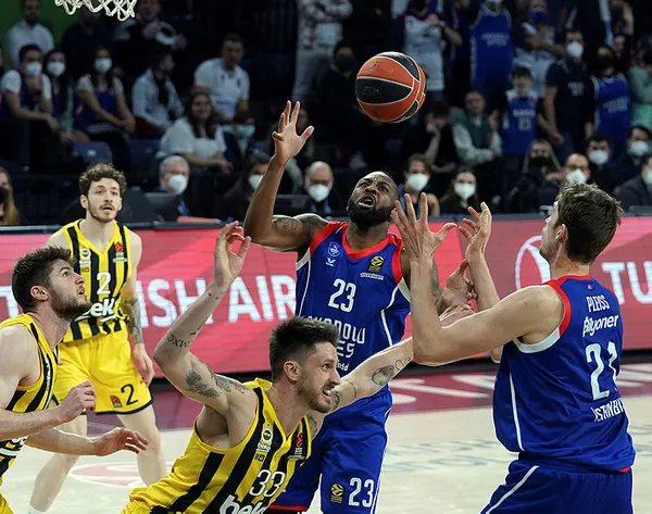 euroleaguede-fenerbahceyi-yikan-haber-puan-durumu-sil-bastan-degisti-1646720625502.jpg Euroleague'de Fenerbahçe'yi yıkan haber! Puan durumu sil baştan değişti-3