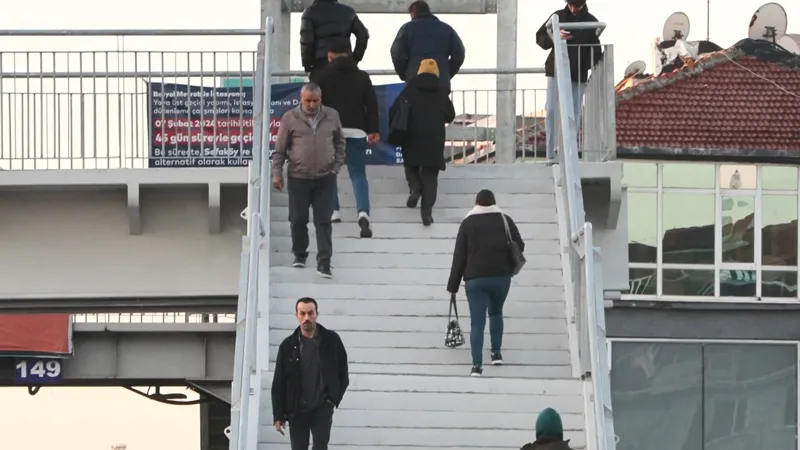 Son dakika: Beşyol Metrobüs Durağı'nda bitmek bilmeyen çalışma! 45 gün daha kapalı olacak-7