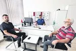 Yolda buldu, zabıtaya teslim etti: Altınlar sahibine ulaştı