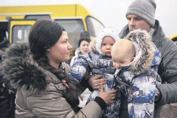 rusya-dogum-hastanesini-silah-deposu-bahanesiyle-yerle-bir-etti-3-olu-17-yarali-1646949951930.jpeg Rusya, doğum hastanesini silah deposu bahanesiyle yerle bir etti: 3 ölü 17 yaralı-7