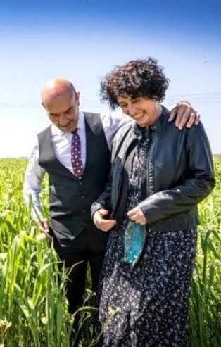 CHP'li Tunç Soyer eşi Neptün Soyer’i ihaleye boğdu! Süt, kavurma derken şimdi de enginar!