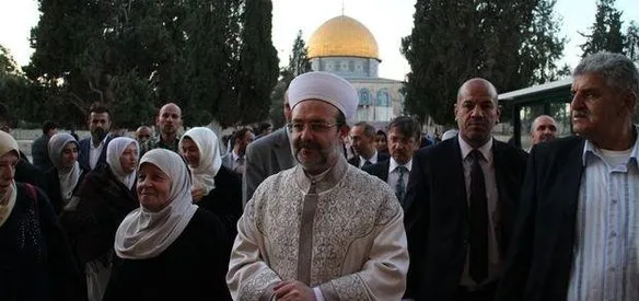 Türkiye Cumhuriyeti tarihinde Kudüs'ü ziyaret eden ilk Diyanet İşleri Başkanı olan Prof. Dr. Mehmet Görmez, Mescid-i Aksa'da on binlerce Müslüman'a cuma hutbesi verdi