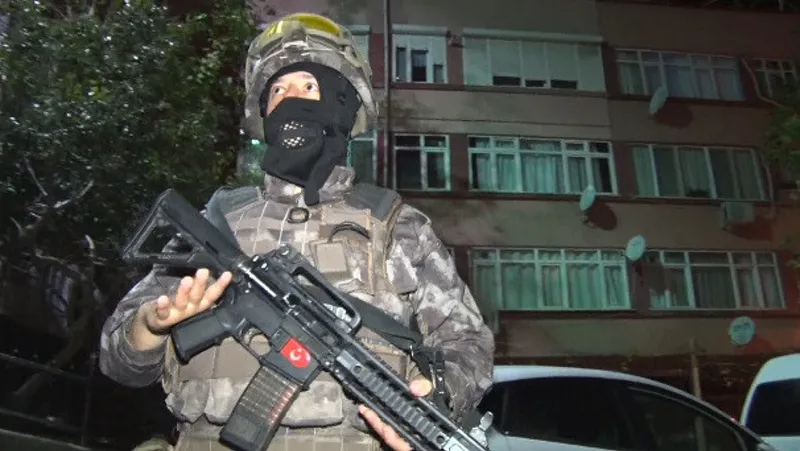 İstanbul'da narkotik operasyonu! Çete lideri eski polis çıktı - 5